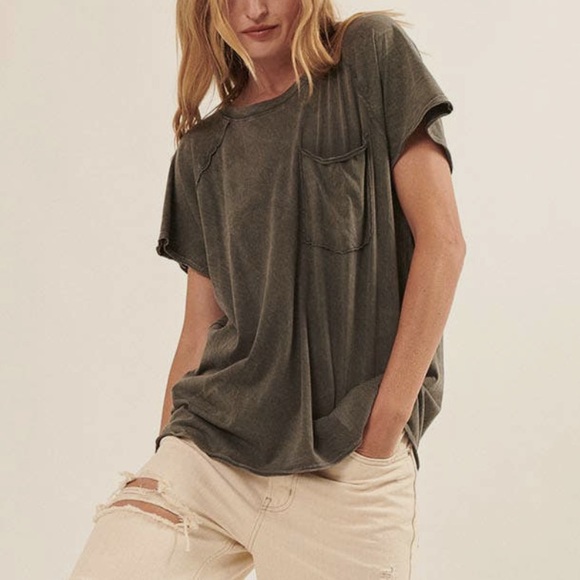 The Lucy Pocket Tee - Iron - Picture 4 of 4